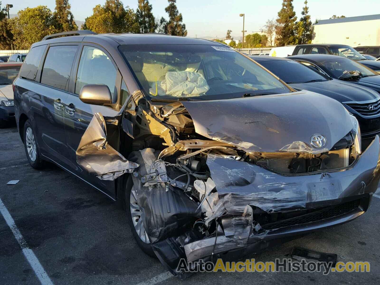 2015 TOYOTA SIENNA XLE, 5TDYK3DC0FS670589