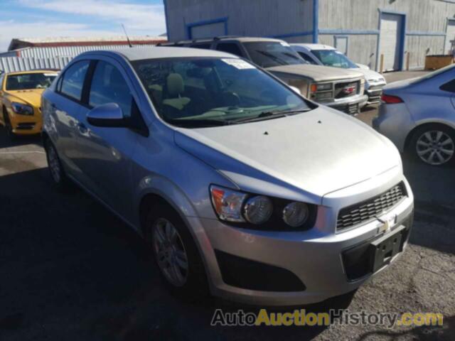 CHEVROLET SONIC LS, 1G1JA5SH4C4121072