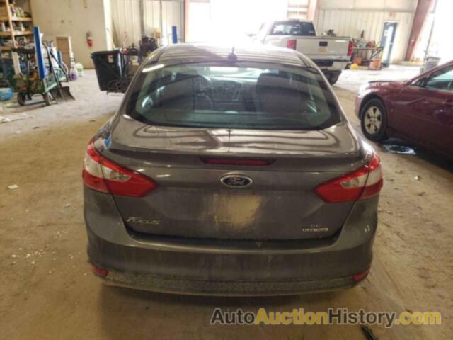 FORD FOCUS SE, 1FADP3F22DL189641