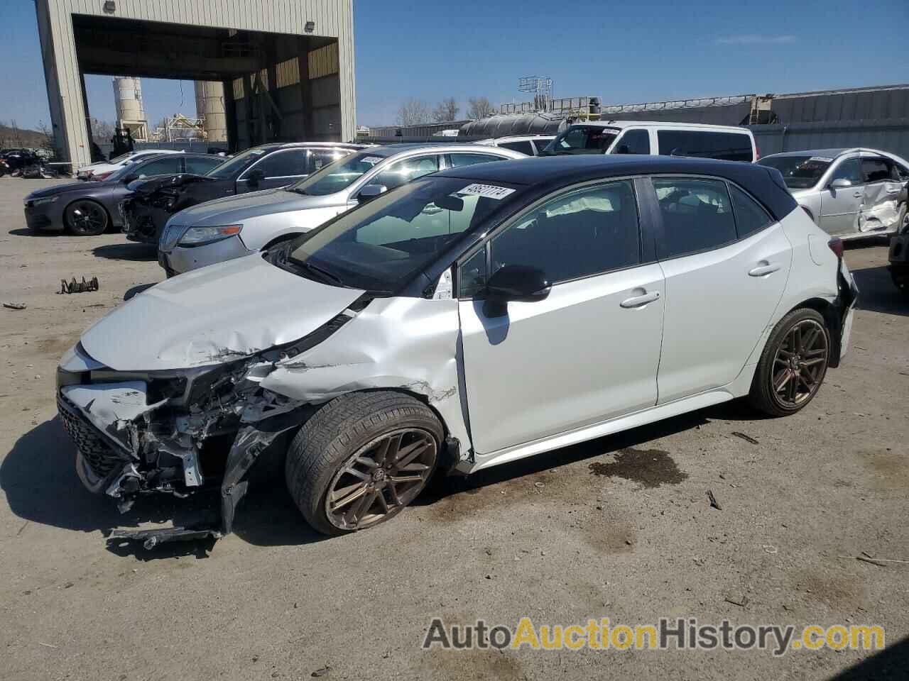 TOYOTA COROLLA SE, JTND4MBE4R3214986