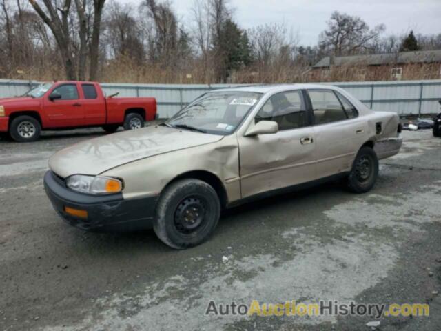 TOYOTA CAMRY LE, 4T1SK12E1SU898407