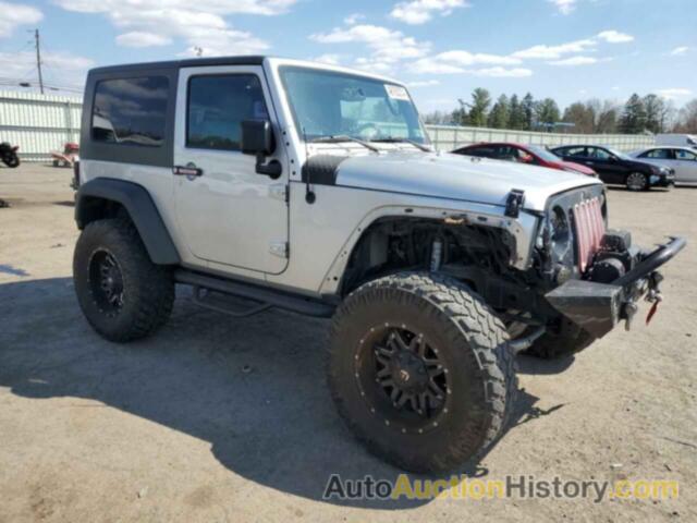 JEEP WRANGLER SAHARA, 1J4FA54128L520938