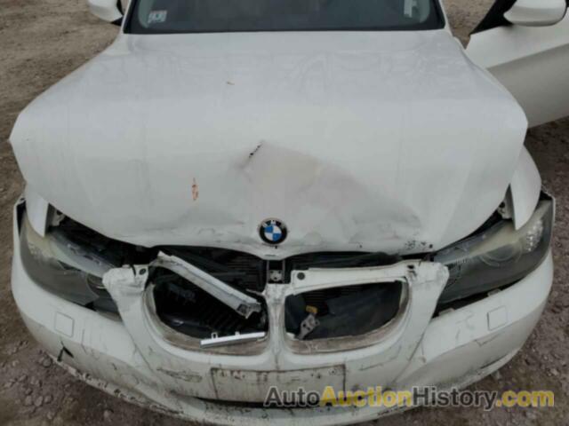 BMW 3 SERIES XI SULEV, WBAPK5C5XBA995880