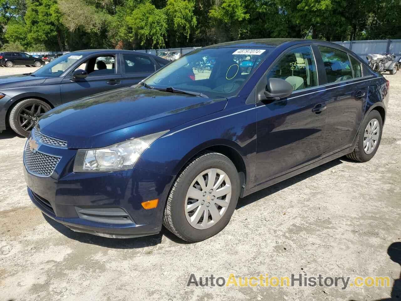 CHEVROLET CRUZE LS, 1G1PD5SH9B7190516