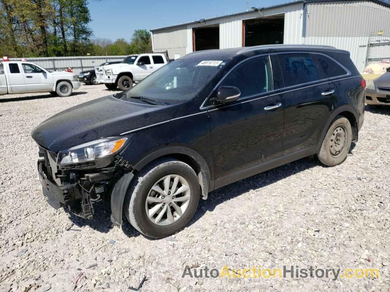 2017 KIA SORENTO LX, 5XYPG4A34HG321975