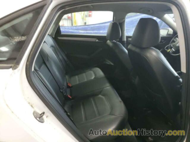 VOLKSWAGEN PASSAT S, 1VWAT7A38FC002371