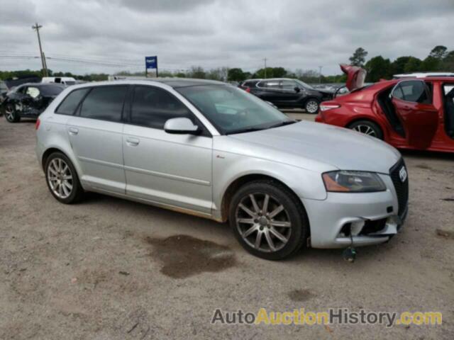 AUDI A3 PREMIUM PLUS, WAUPEAFM0DA025803