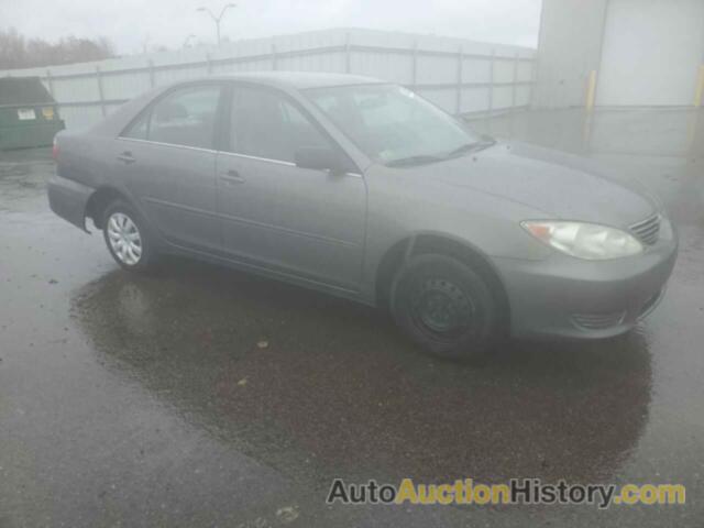 TOYOTA CAMRY LE, 4T1BE32KX5U957547