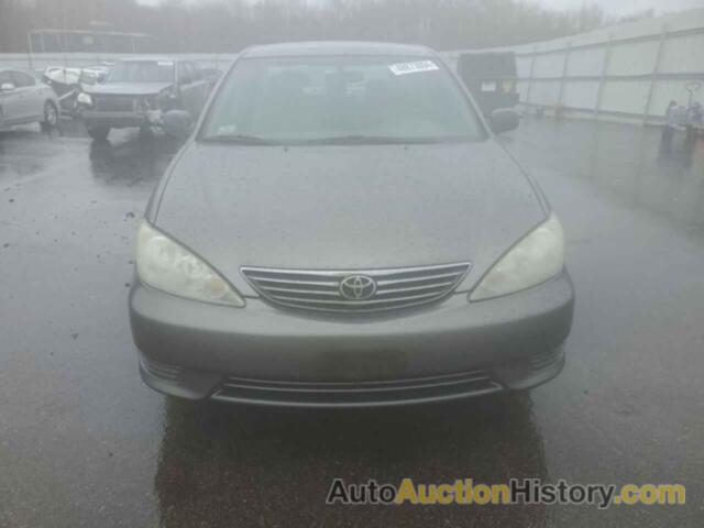 TOYOTA CAMRY LE, 4T1BE32KX5U957547