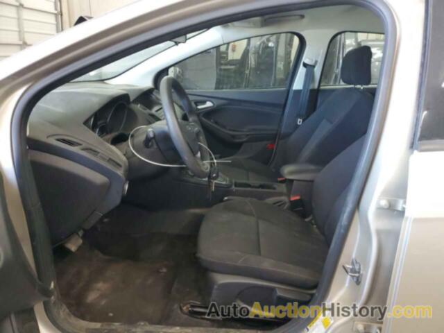 FORD FOCUS SE, 1FADP3F20HL319941