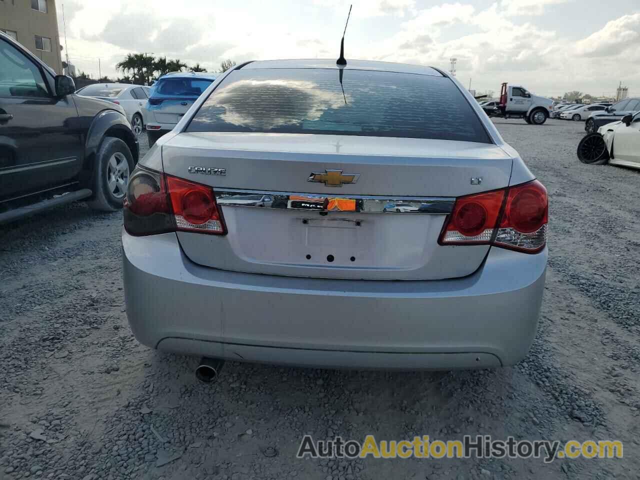 CHEVROLET CRUZE LT, 1G1PC5SB0E7146679