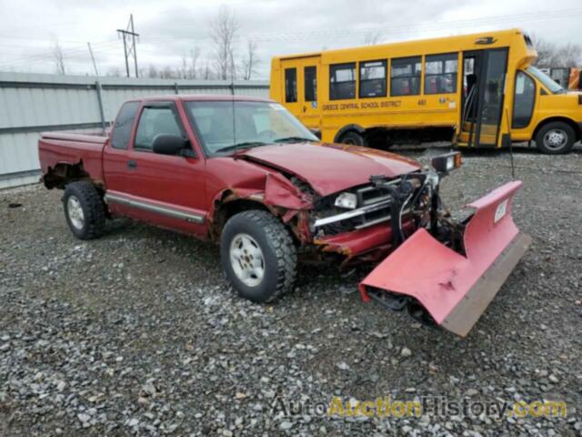 CHEVROLET S10 S10, 1GCDT19W0Y8243505