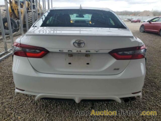 TOYOTA CAMRY SE, 4T1G11AK0NU684366