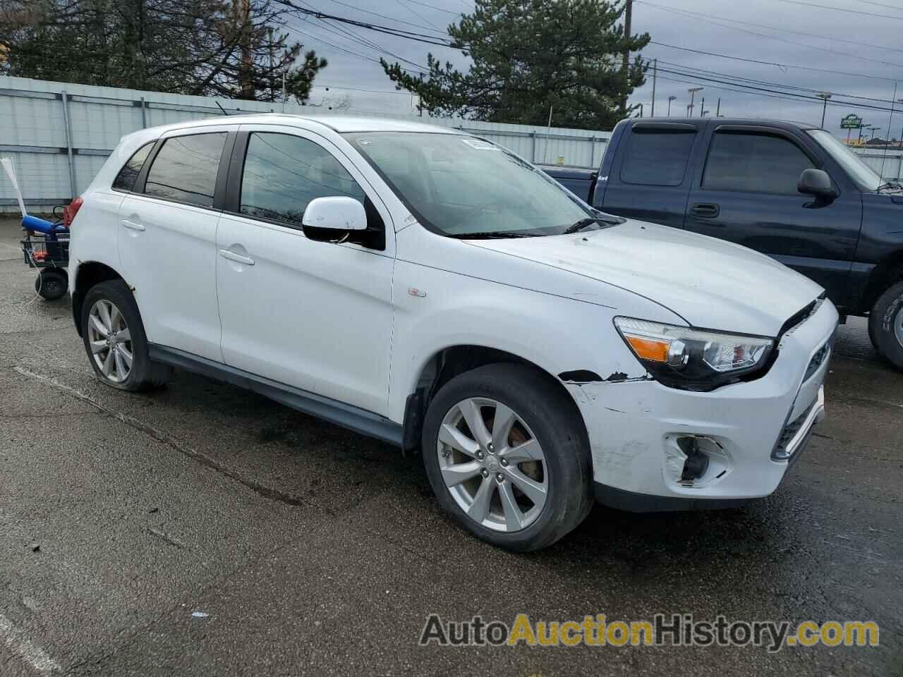 MITSUBISHI OUTLANDER ES, 4A4AP3AU6EE028438