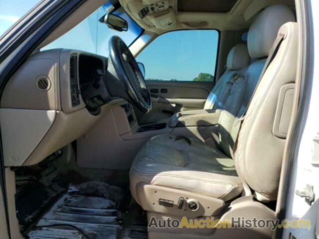 CHEVROLET TAHOE C1500, 1GNEC13TX5R209667