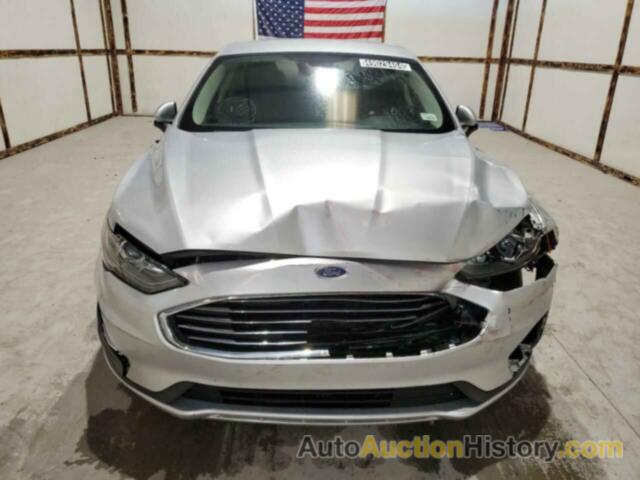 FORD FUSION SE, 3FA6P0LUXKR261813