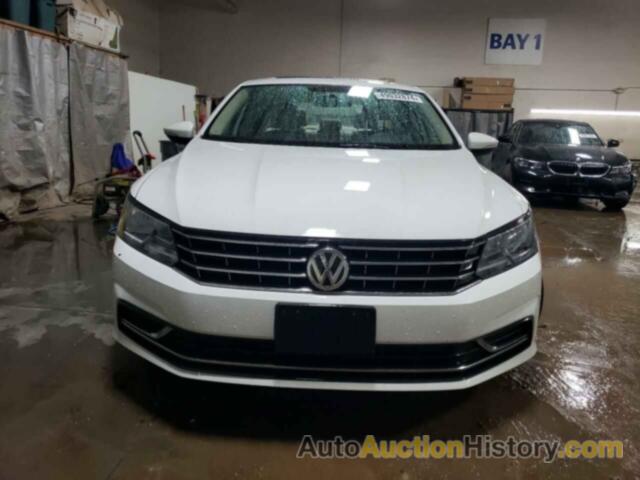 VOLKSWAGEN PASSAT SE, 1VWBT7A35HC051941