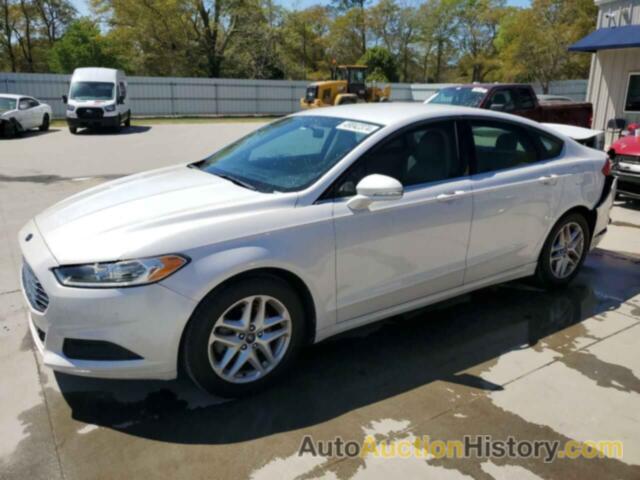 FORD FUSION SE, 3FA6P0H77DR211585