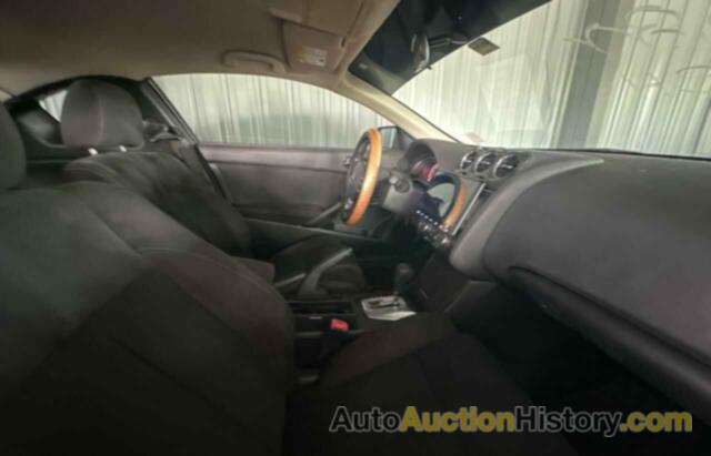 NISSAN ALTIMA S, 1N4AL2EP9DC188136