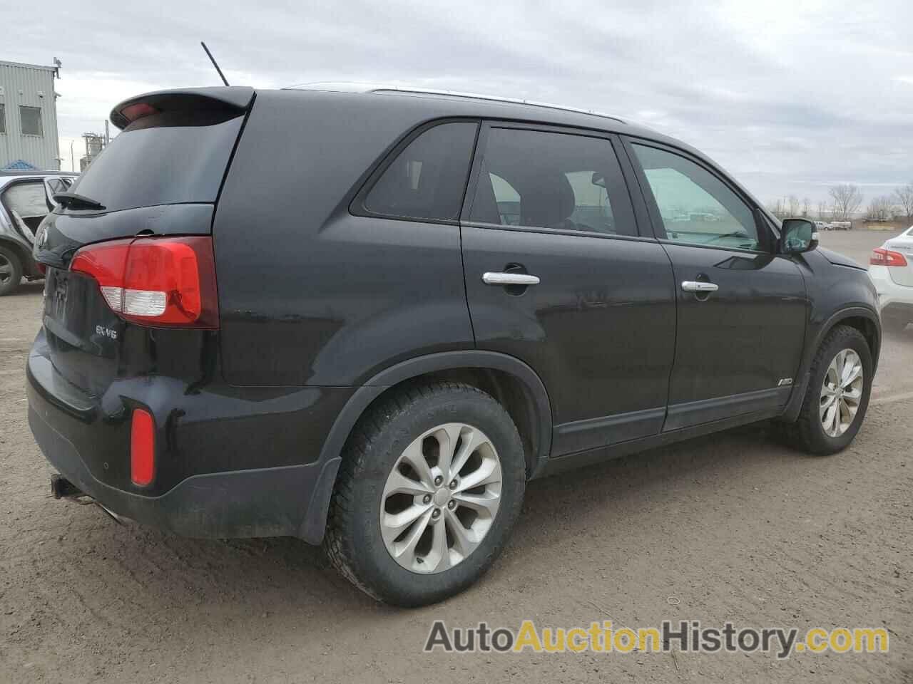 KIA SORENTO EX, 5XYKUDA76FG580082