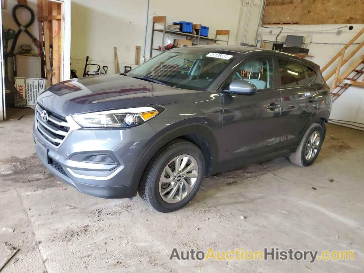 HYUNDAI TUCSON SE, KM8J2CA48JU667471