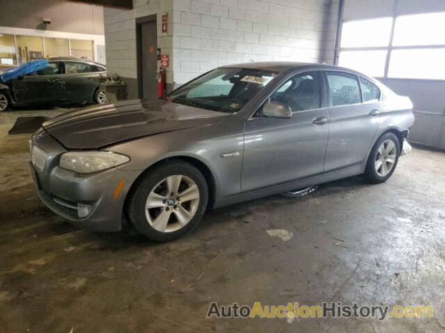 BMW 5 SERIES I, WBAXG5C52CDX02619