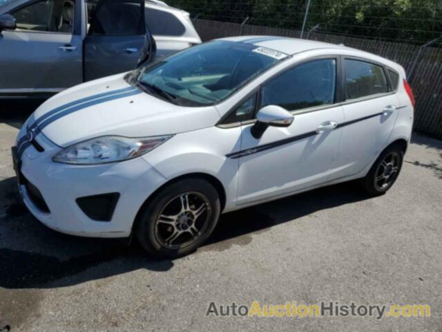 FORD FIESTA SE, 3FADP4EJ9DM208375