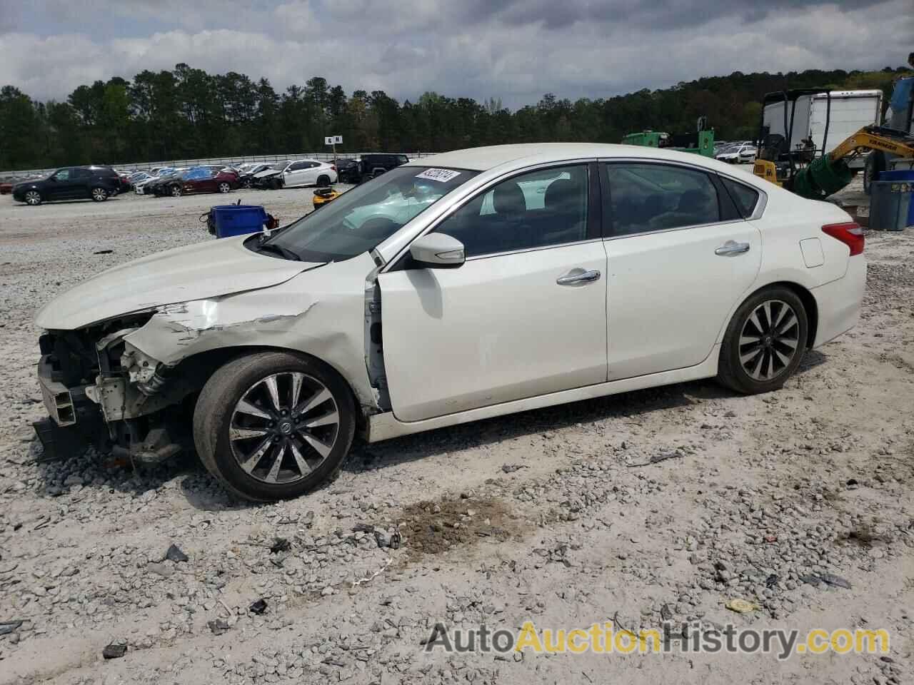 NISSAN ALTIMA 2.5, 1N4AL3AP1HC174524