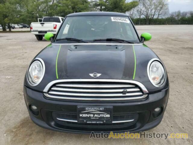 MINI COOPER, WMWSU3C59DT688751