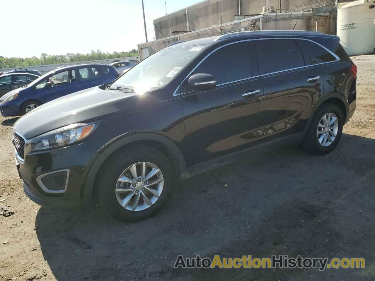 2016 KIA SORENTO LX, 5XYPG4A3XGG121567