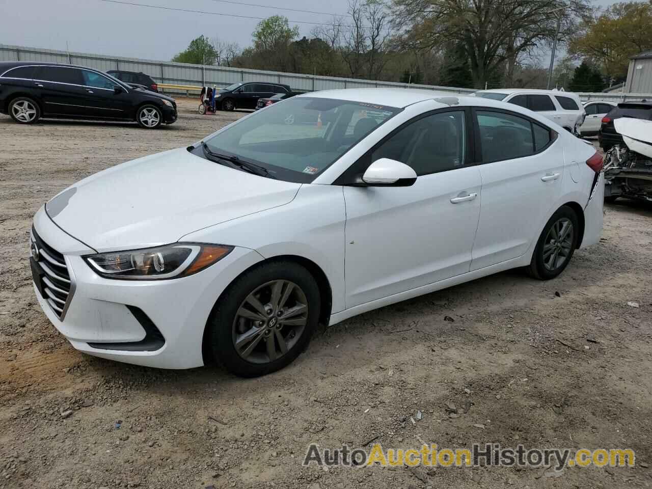 HYUNDAI ELANTRA SE, 5NPD84LF2HH011923