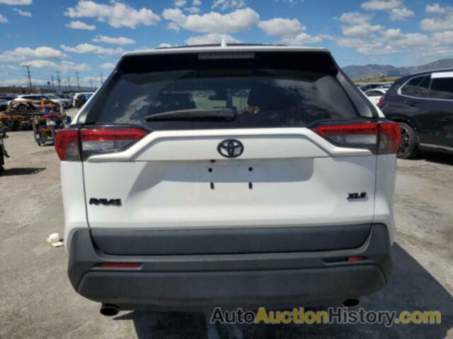 TOYOTA RAV4 XLE, 2T3W1RFV0NC174296