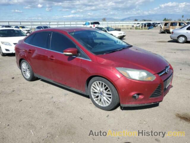 FORD FOCUS TITANIUM, 1FADP3J27EL255190