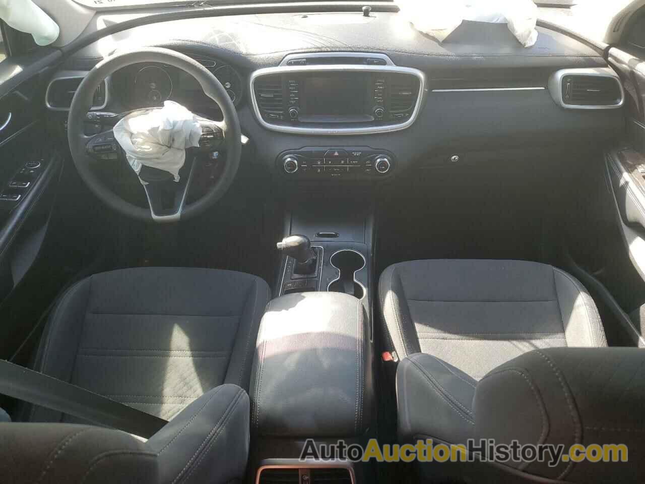 KIA SORENTO LX, 5XYPG4A39JG425173