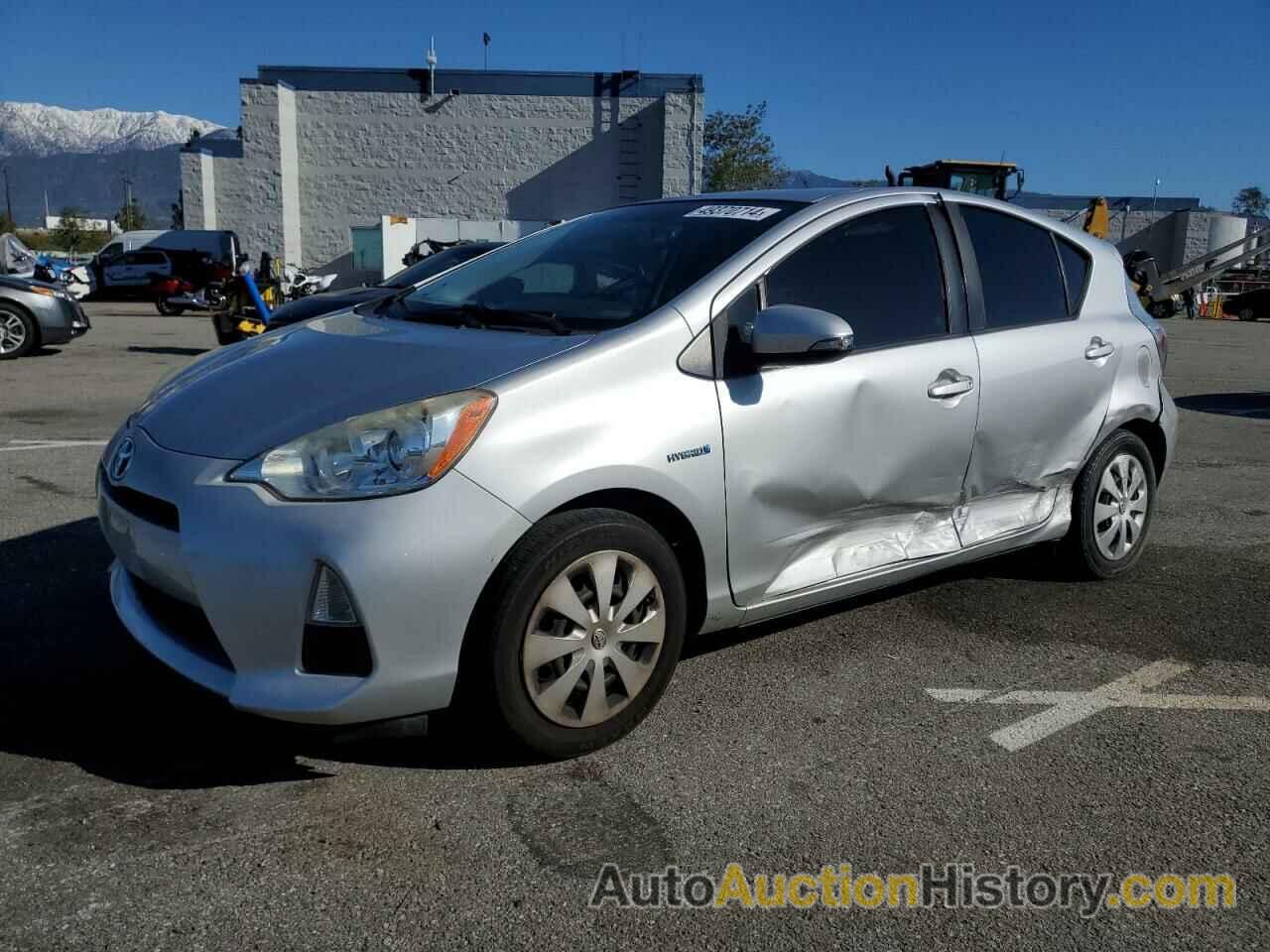 TOYOTA PRIUS, JTDKDTB38E1085712