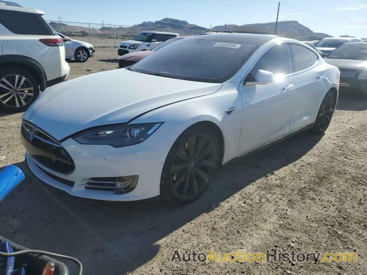 TESLA MODEL S 70D, 5YJSA1S2XFF099513