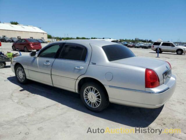 LINCOLN TOWNCAR SIGNATURE LIMITED, 2LNHM82W08X646655