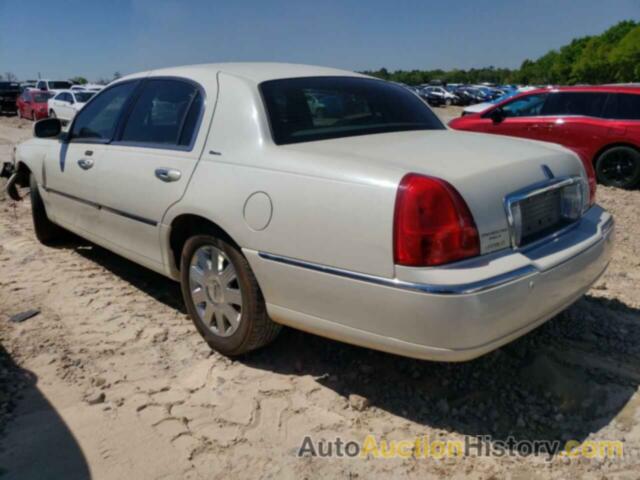 LINCOLN TOWNCAR ULTIMATE, 1LNHM83W04Y678224