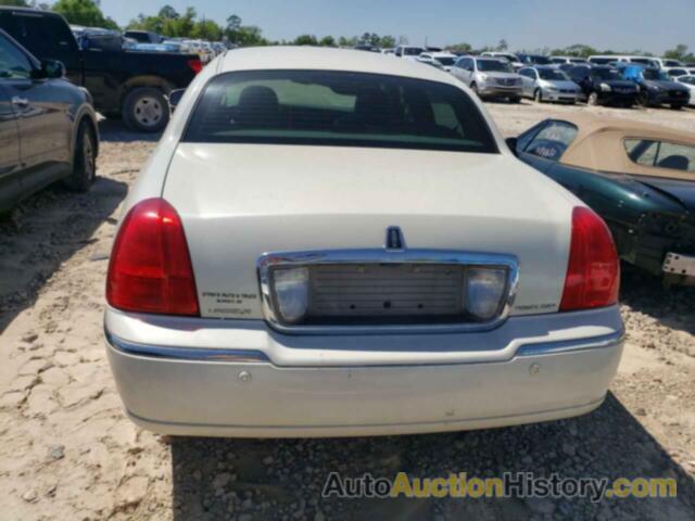 LINCOLN TOWNCAR ULTIMATE, 1LNHM83W04Y678224