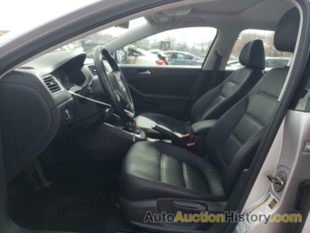 VOLKSWAGEN JETTA SE, 3VWDP7AJ2CM370586