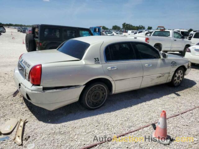 LINCOLN TOWNCAR SIGNATURE, 1LNHM81V27Y611221