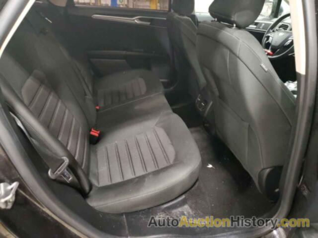 FORD FUSION SE, 3FA6P0HD4KR252517