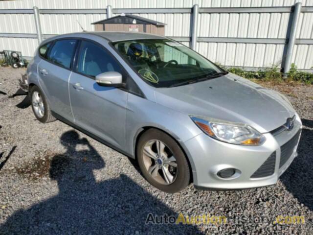 FORD FOCUS SE, 1FADP3K25EL200302