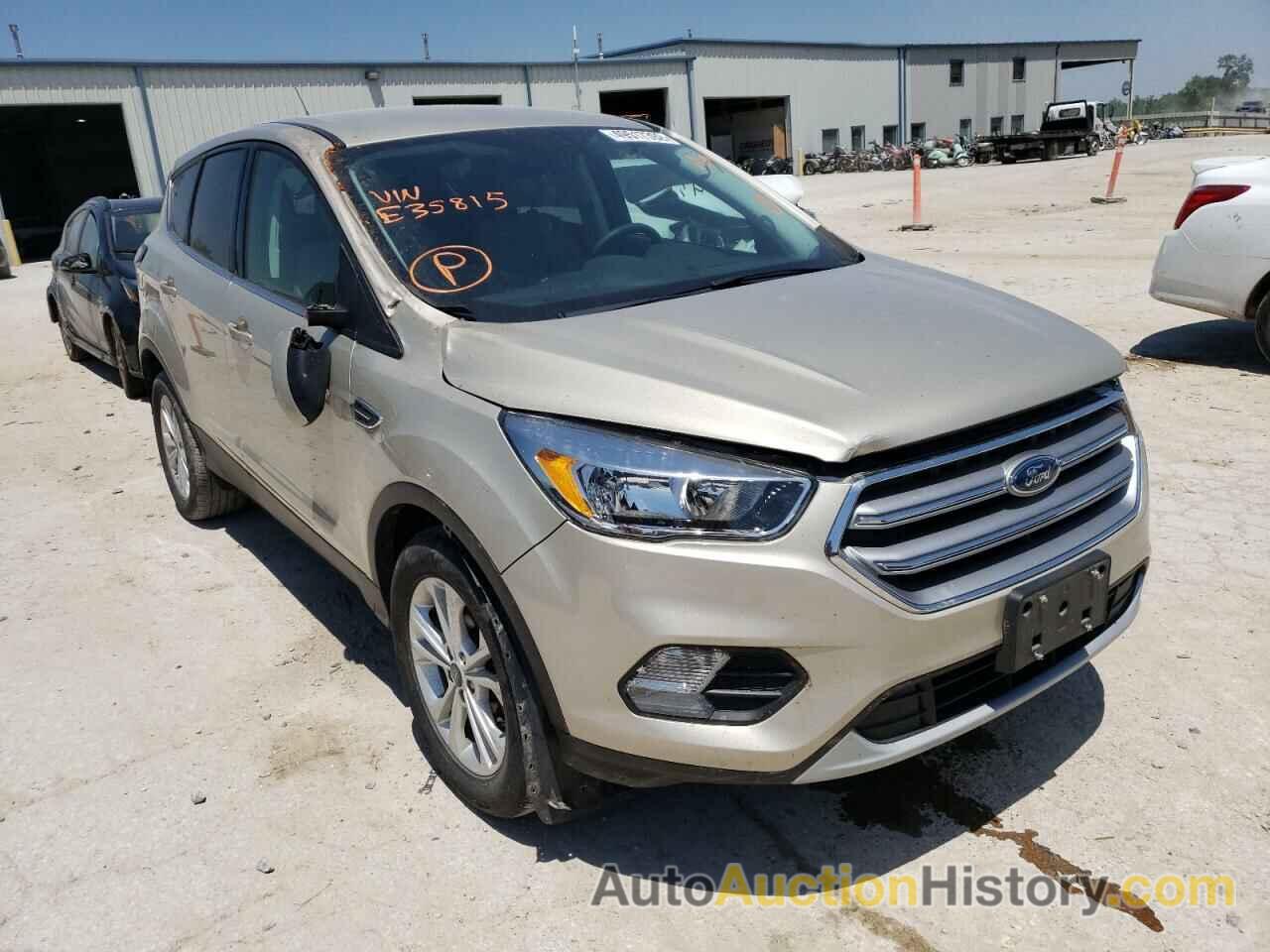 2017 FORD ESCAPE SE, 1FMCU0GD1HUE35815