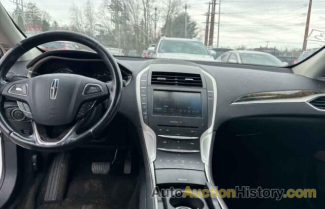 LINCOLN MKZ, 3LN6L2GK5FR618763