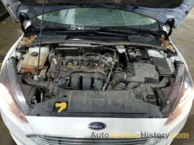 FORD FOCUS SE, 1FADP3F27JL241972