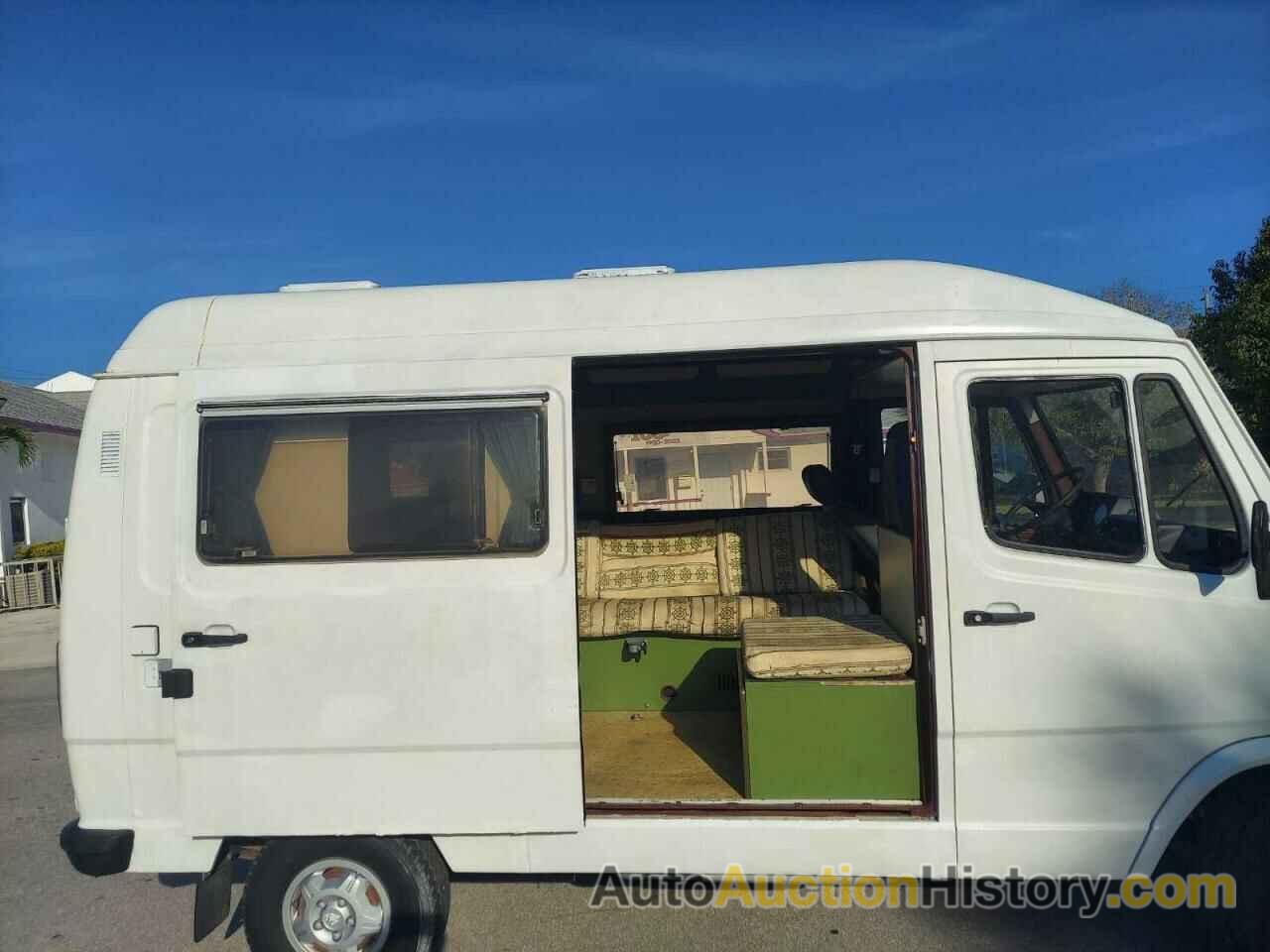 MERCEDES-BENZ SPRINTER, WDB60106118144473