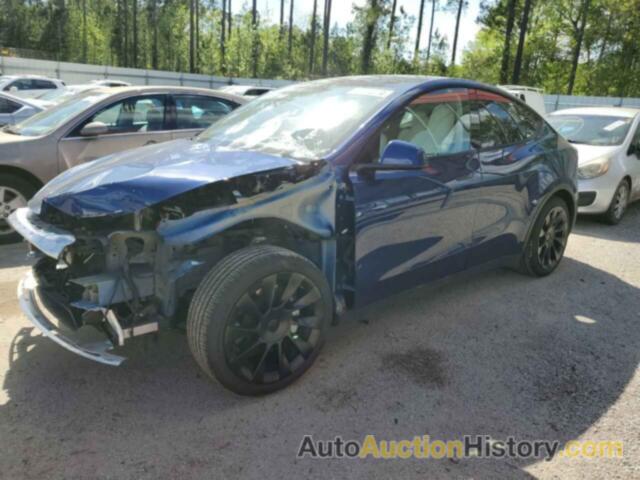 TESLA MODEL Y, 5YJYGDEE4LF030876