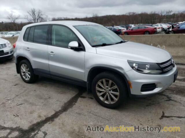 VOLKSWAGEN TIGUAN S, WVGBV3AX3EW551403