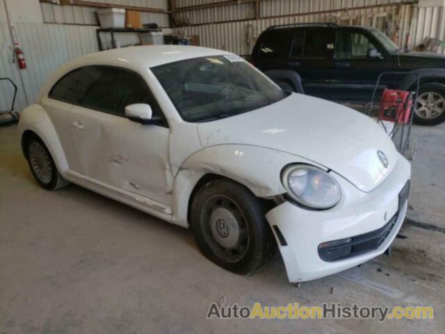 VOLKSWAGEN BEETLE, 3VWJX7AT8DM677203